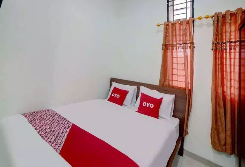 ホテル Reddoorz At Teratai Homestay Medan Amplas