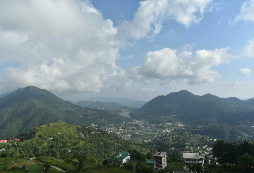 Pensão Baakhli Guest House And Restaurant