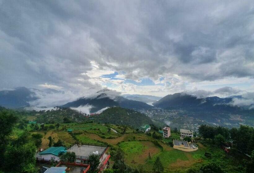 Pensão Baakhli Guest House And Restaurant