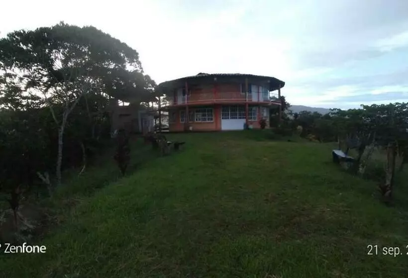 ペンション Casa Redonda