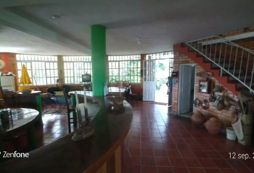 ペンション Casa Redonda