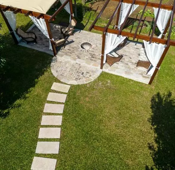 Majatalo Umani Pousada