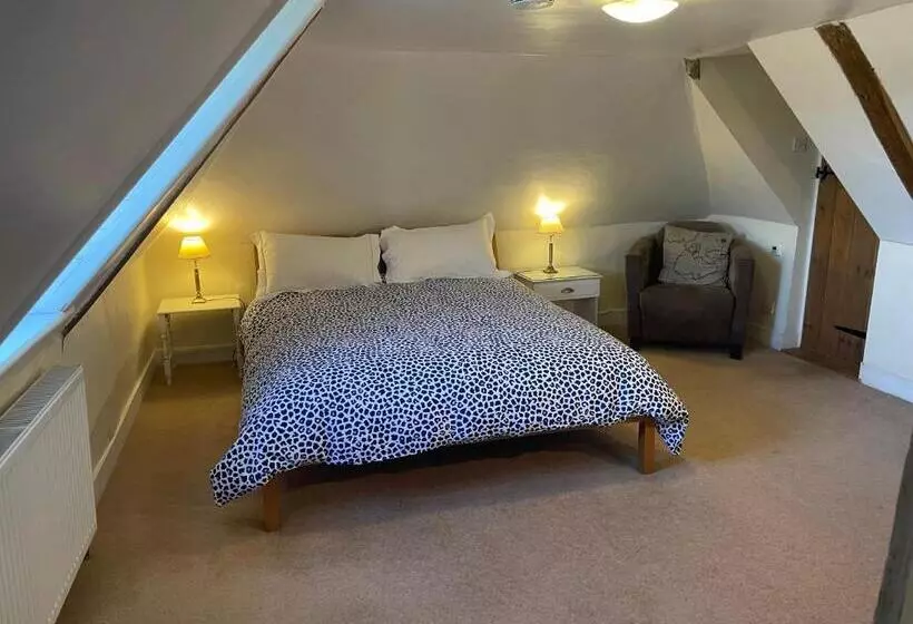 Aamiaismajoitus (B&B) Little Park Farm Queen Anne Farmhouse & Apartments