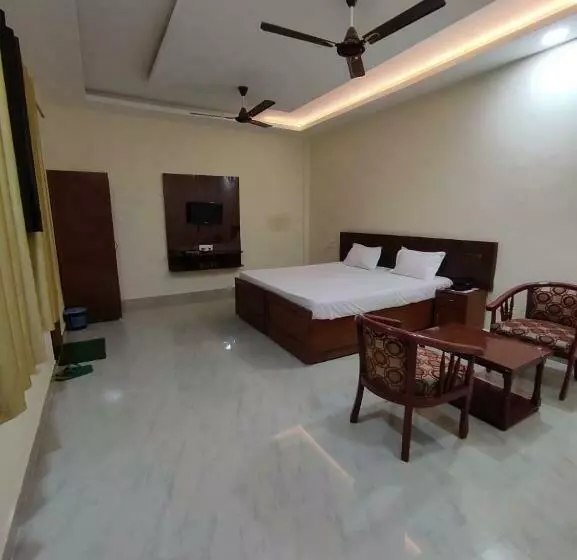 ホテル Capital O 82983 Shiv Shakti Resort