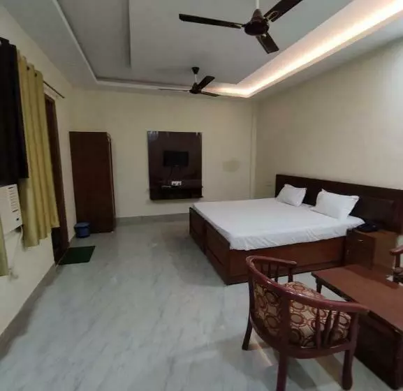 ホテル Capital O 82983 Shiv Shakti Resort