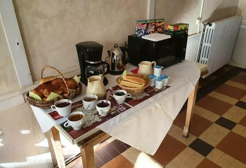 هتل Le Bon Laboureur