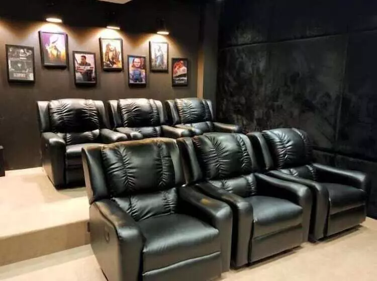 Oxygym Club Hotel And Suites