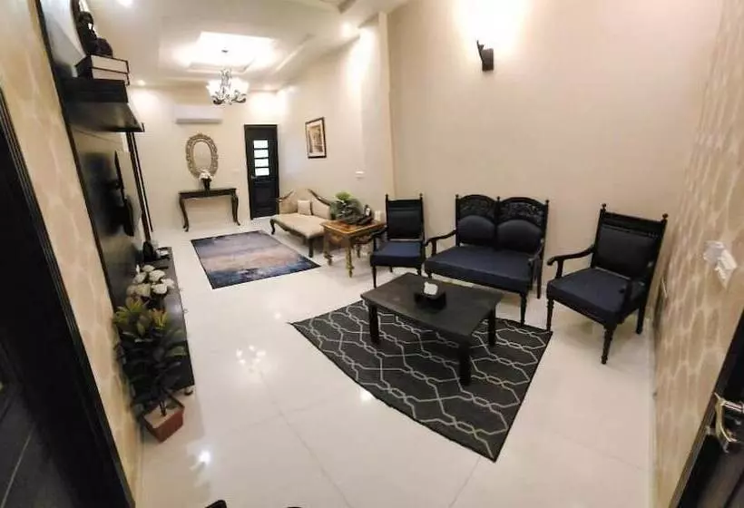 Oxygym Club Hotel And Suites