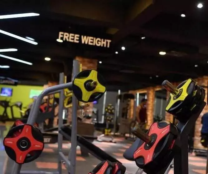 Oxygym Club Hotel And Suites