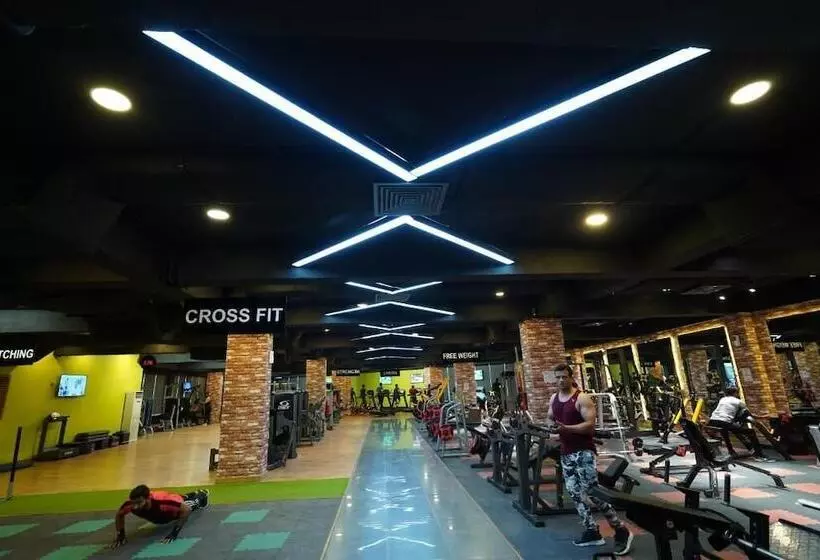 Oxygym Club Hotel And Suites