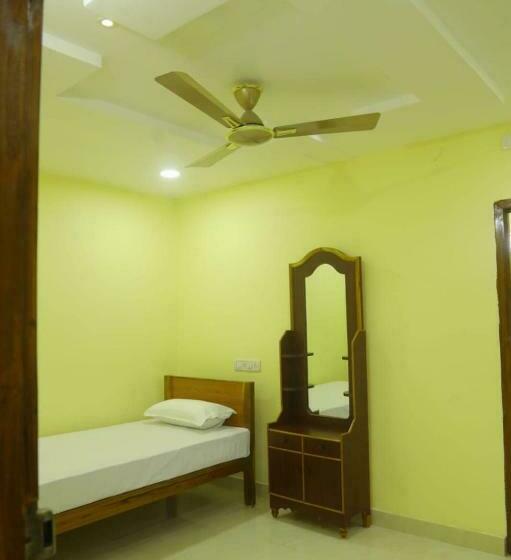 酒店 Pop 82996 Sri Durga Luxury Rooms