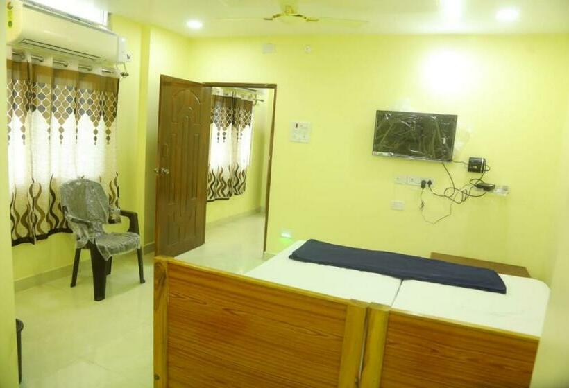 酒店 Pop 82996 Sri Durga Luxury Rooms