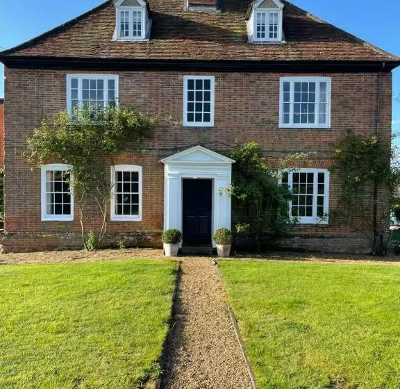 Aamiaismajoitus (B&B) Little Park Farm Queen Anne Farmhouse & Apartments