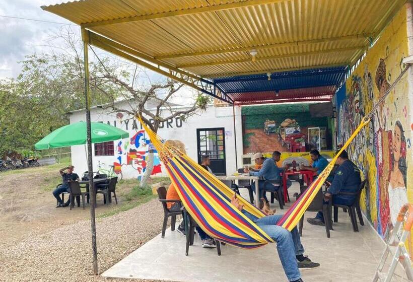 پانسیون Yamboró