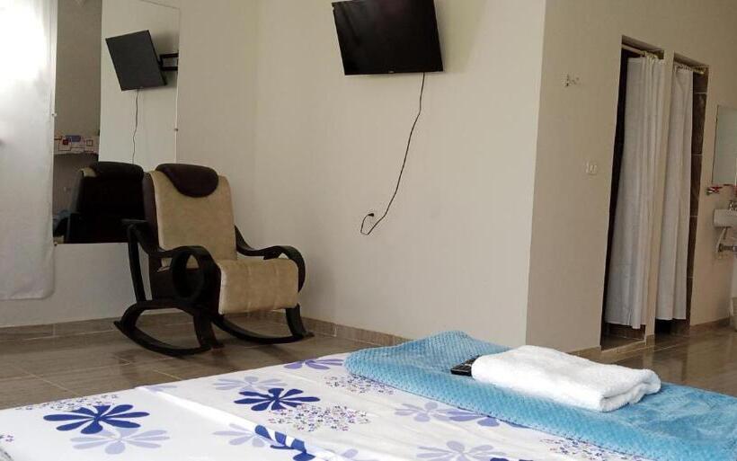 پانسیون Yamboró