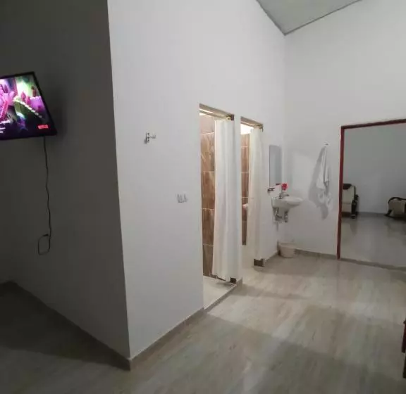 ペンション Yamboró