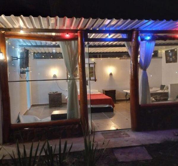 پانسیون Yamboró