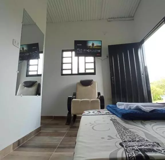 ペンション Yamboró