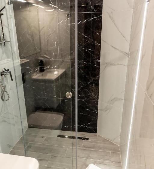 Отель любокрай готельно відпочинковий комплекс