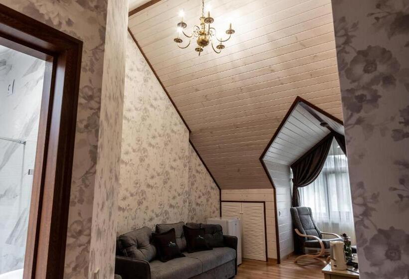 Отель любокрай готельно відпочинковий комплекс