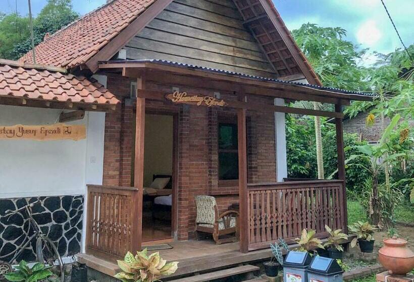 בית מלון כפרי Roemah Beong Syariah At Desa Wisata Kembanglimus Mitra Reddoorz