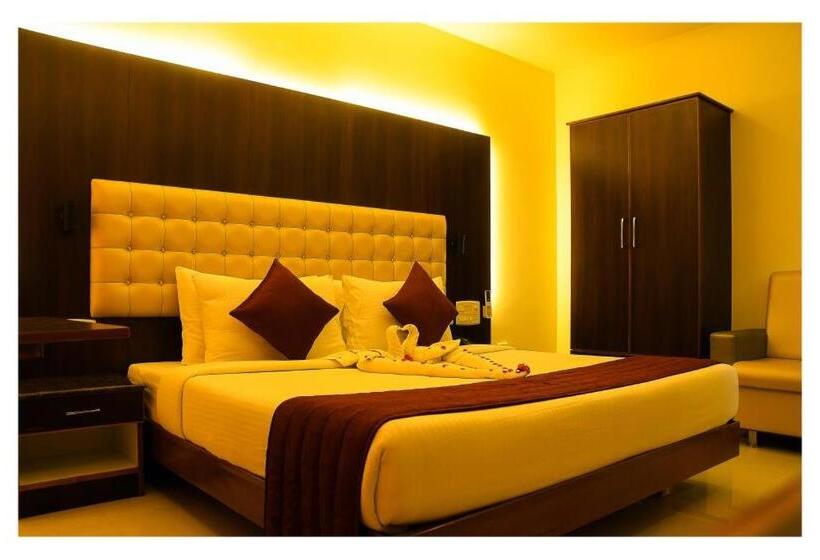 Hotel Sr Tiruchendur