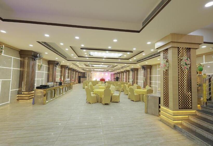 هتل The Bodhi Palace Resort