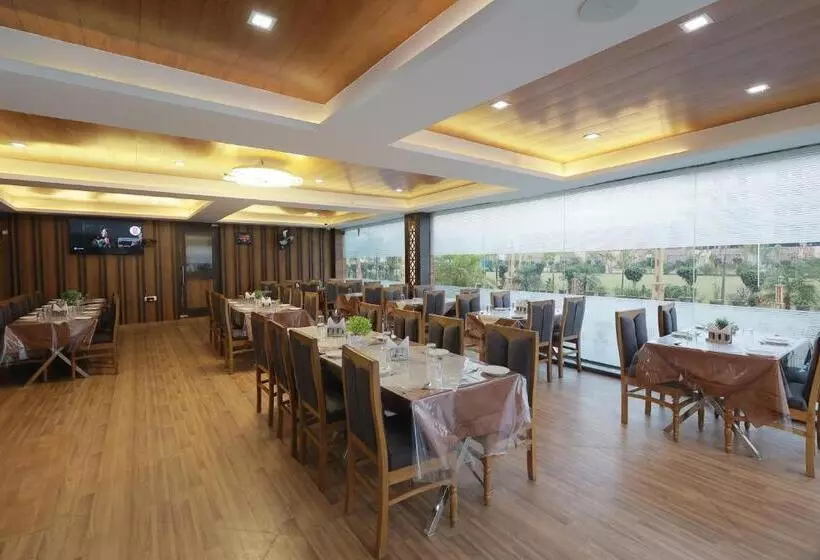 ホテル The Bodhi Palace Resort