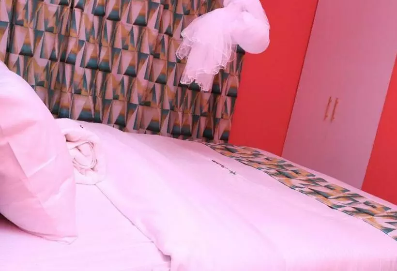 پانسیون Eldopalm Guesthouse