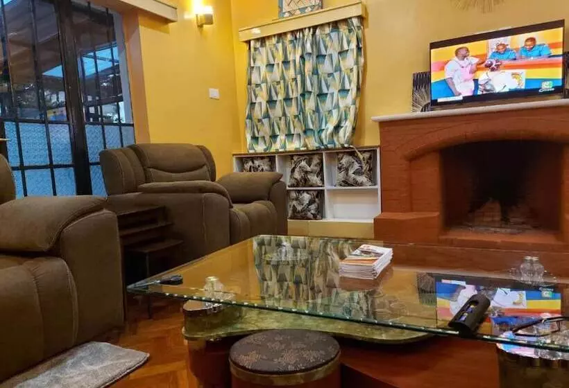 پانسیون Eldopalm Guesthouse