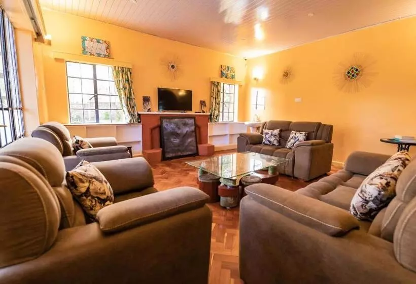 پانسیون Eldopalm Guesthouse