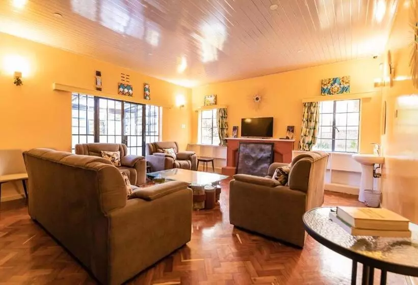 پانسیون Eldopalm Guesthouse