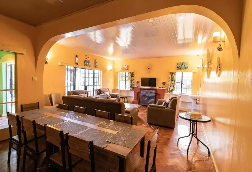 پانسیون Eldopalm Guesthouse