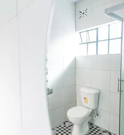 پانسیون Eldopalm Guesthouse