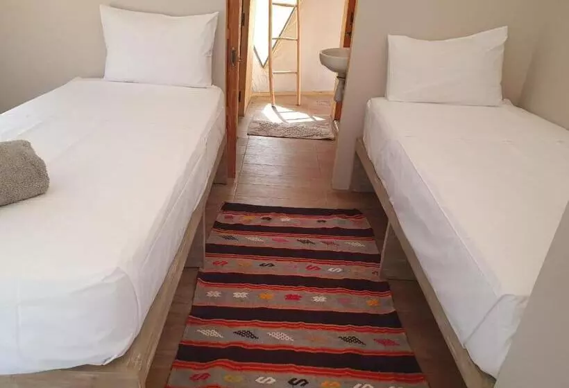 ペンション Tassourt Lodge