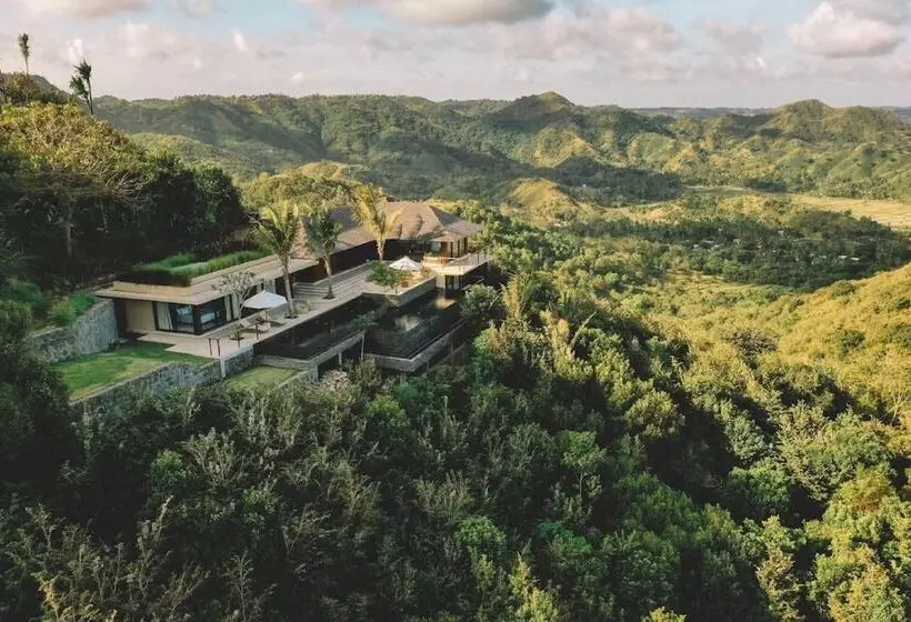 リゾートホテル Tampah Hills