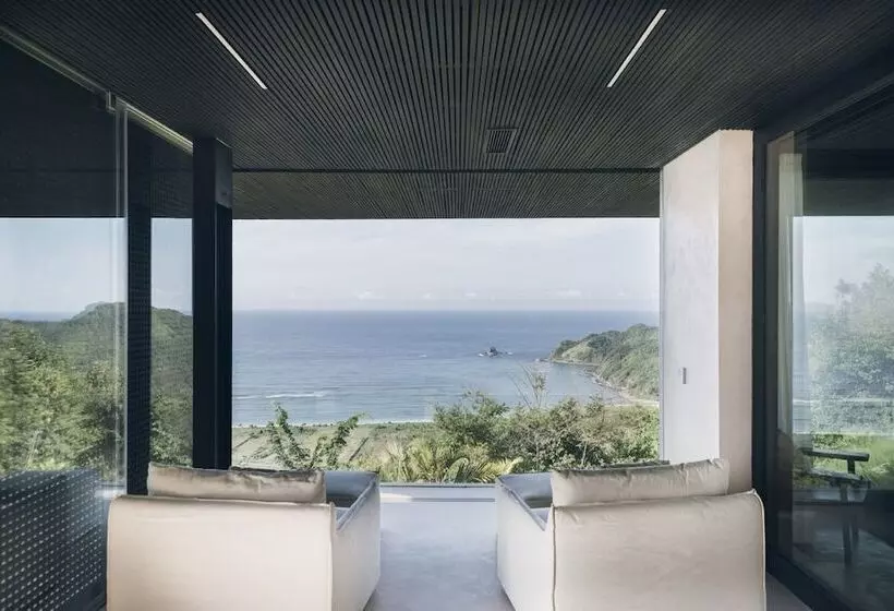 リゾートホテル Tampah Hills