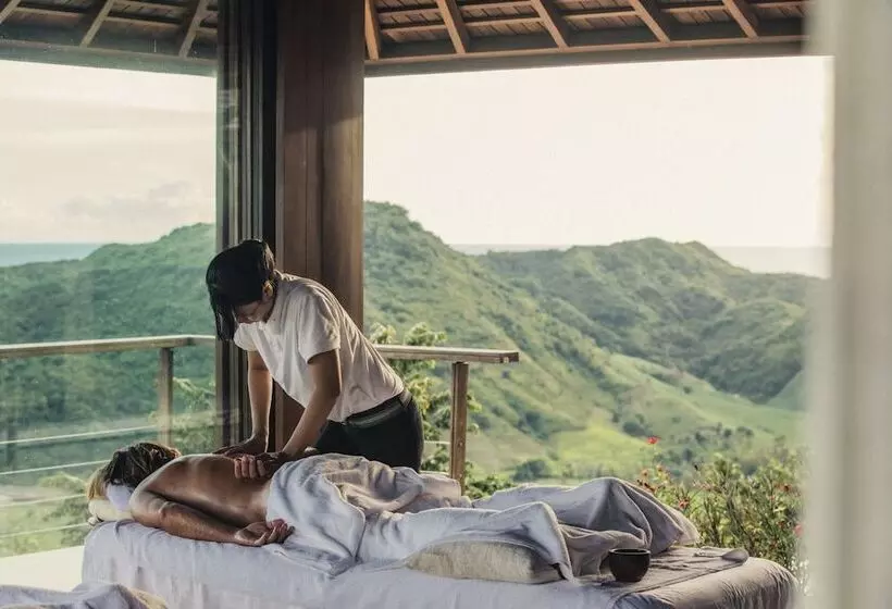 リゾートホテル Tampah Hills