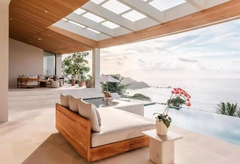 リゾートホテル Tampah Hills