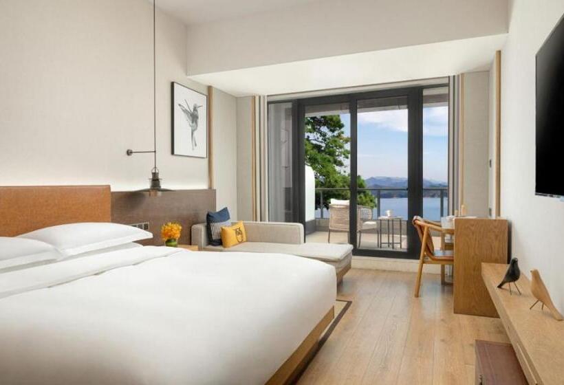 فندق Voco Thousand Island Lake, An Ihg