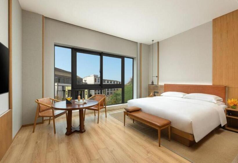 فندق Voco Thousand Island Lake, An Ihg