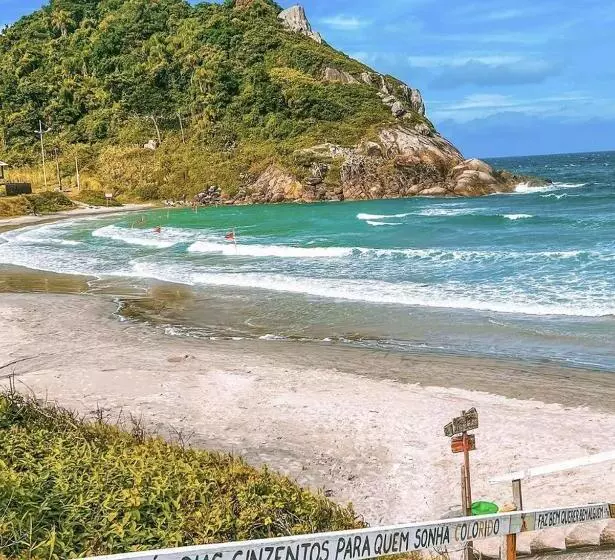 Babitonga Hostel   100m Da Prainha