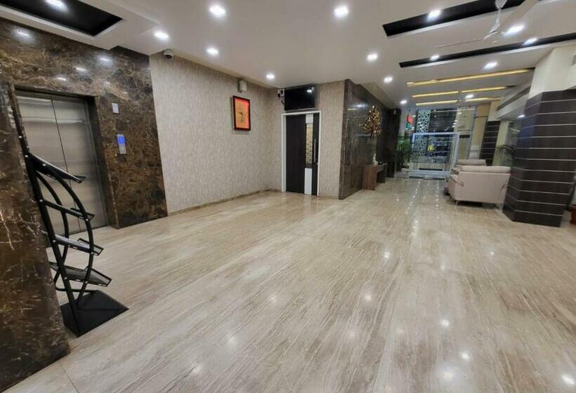 酒店 Kanishka International