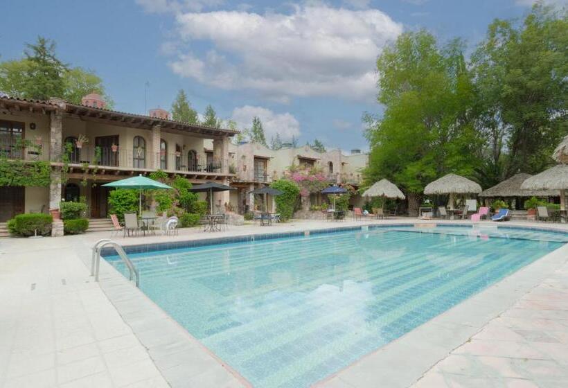 Atotonilco Hotel & Club