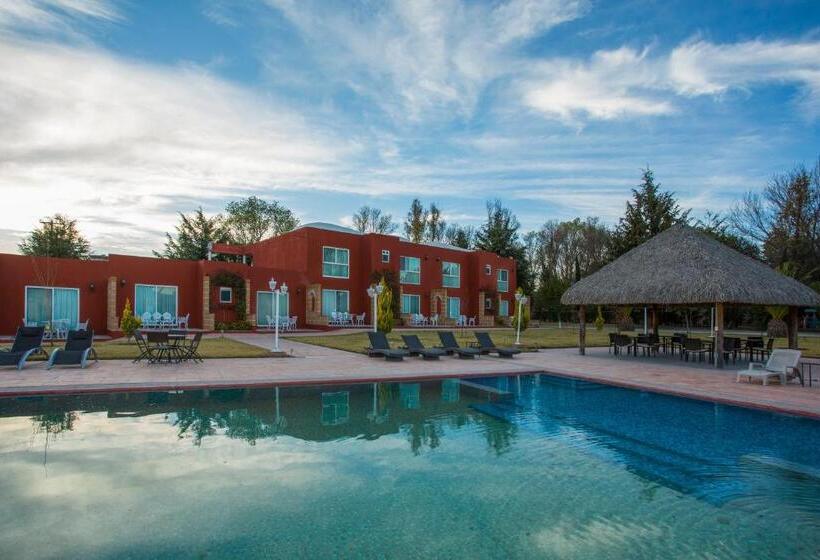 Atotonilco Hotel & Club