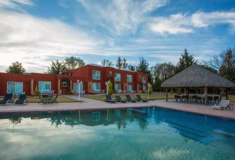 Atotonilco Hotel & Club