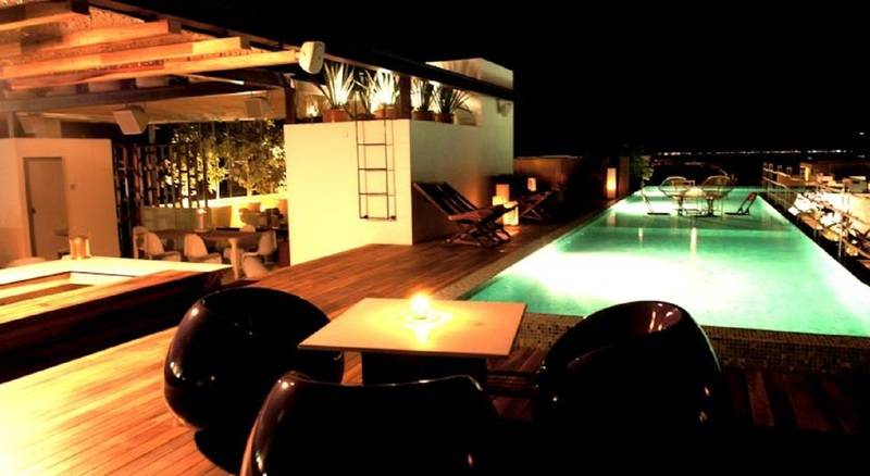 Be Playa Hotel Boutique & Rooftop Bar