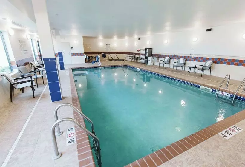 فندق Hampton Inn Bismarck