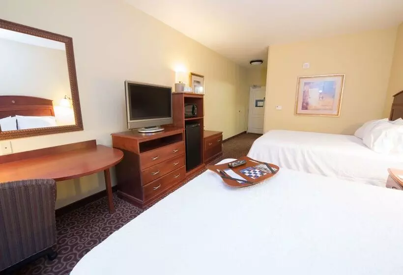 فندق Hampton Inn Bismarck