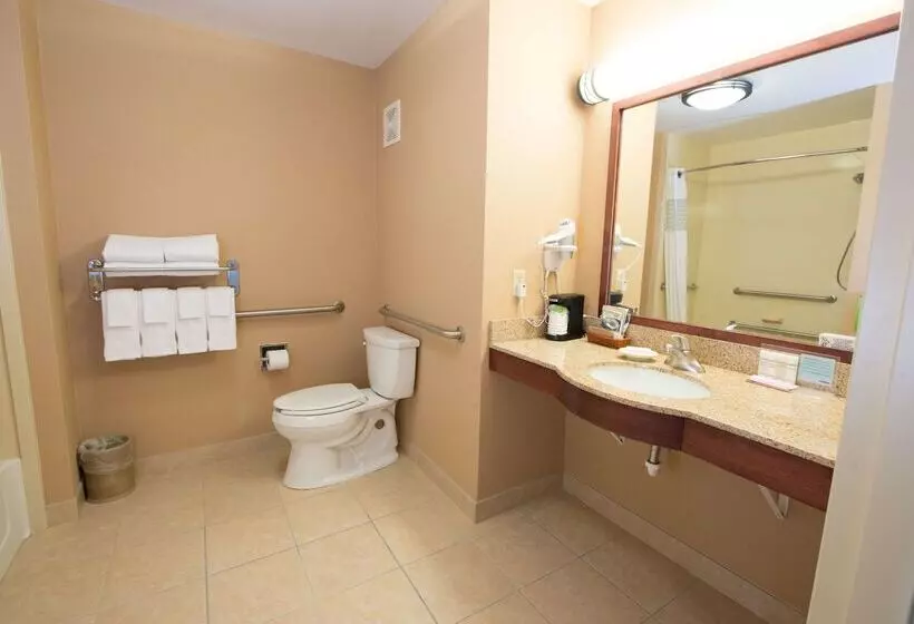 فندق Hampton Inn Bismarck